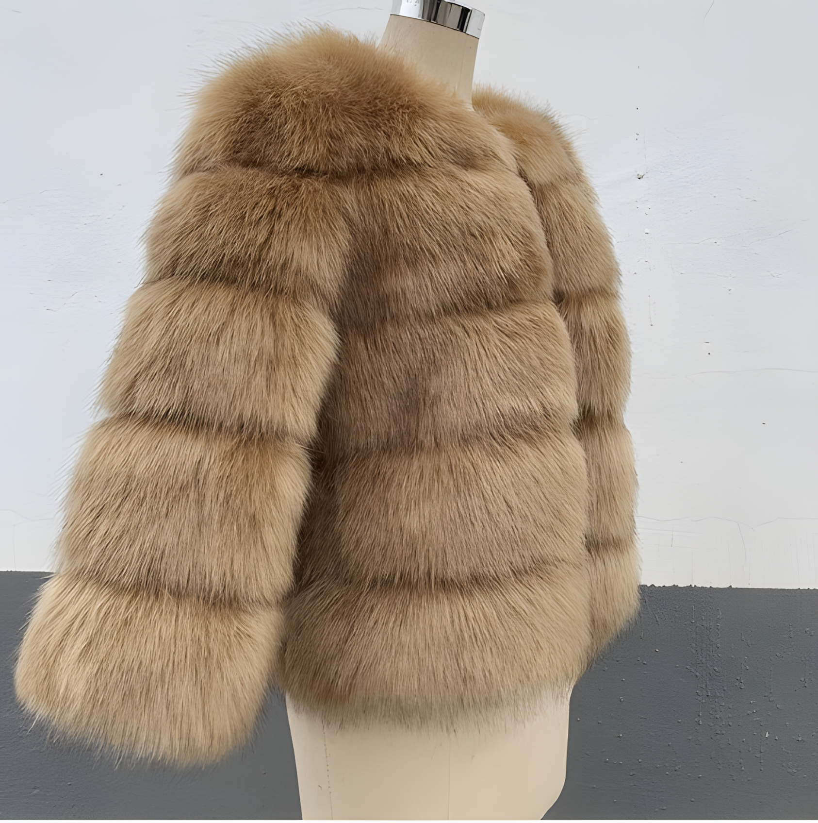 LUNEVA™ - Faux Pelzjacke